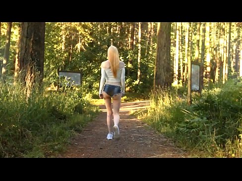 ❤️ Smuk kvinde bevæger sig langsomt, ikke nøgen video ️❌ Porn video at da.myinvest.top ❤
